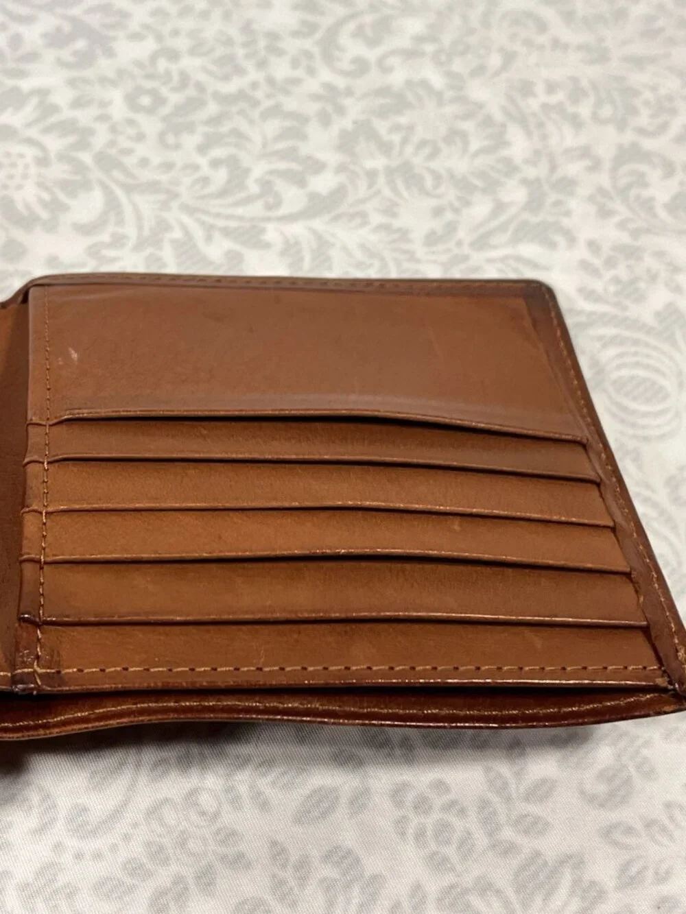 Vtg Coach Water Leather Bifold Wallet  Light Tan 10 Card Slots 4”x4.5”